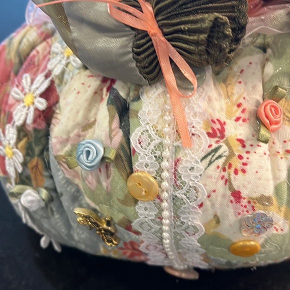 Porcelain, Hand-Crafted Angel Doll / Decoration. - Picture 12 of 16